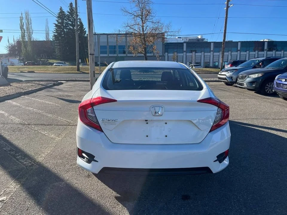 2018 Honda Civic 10th Gen - Image 7 of 12