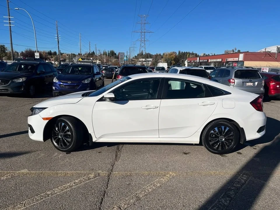2018 Honda Civic 10th Gen - Image 5 of 12