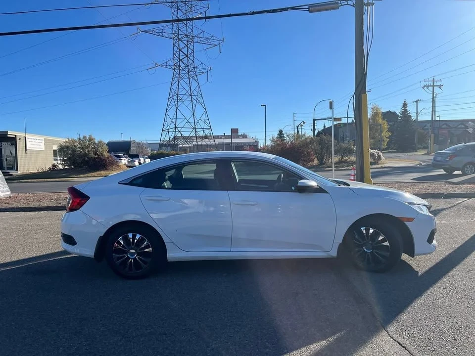 2018 Honda Civic 10th Gen - Image 4 of 12