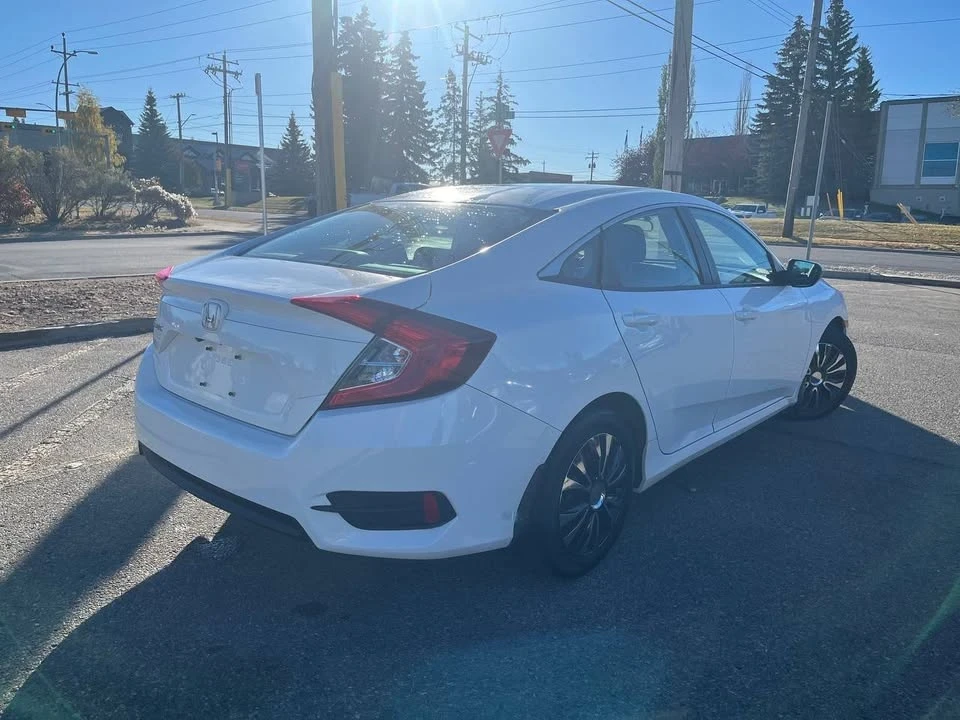 2018 Honda Civic 10th Gen - Image 6 of 12