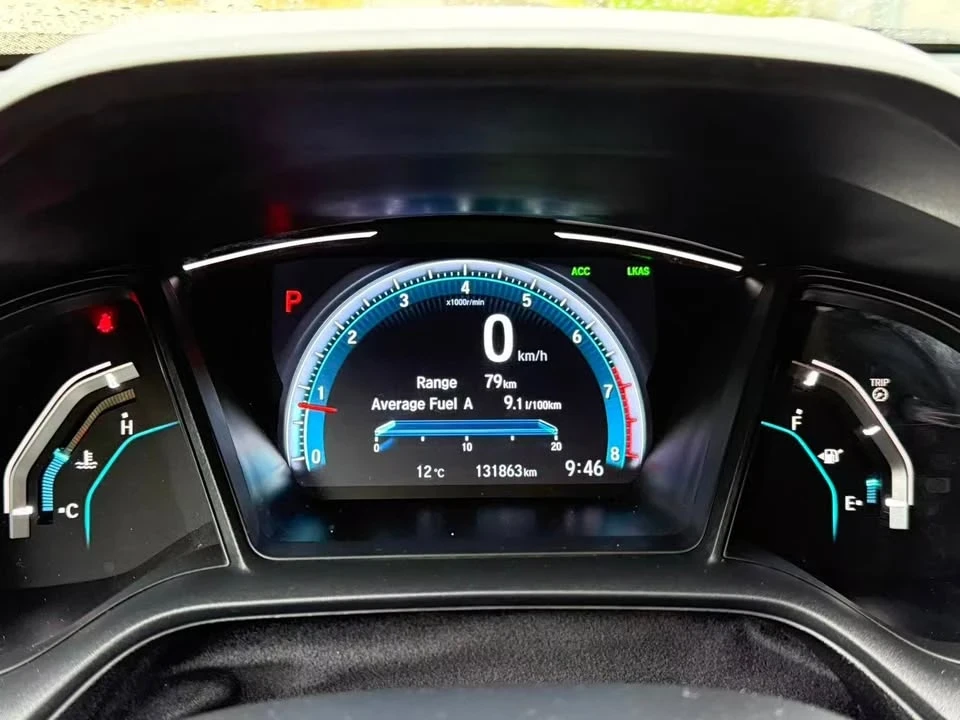 2018 Honda Civic 10th Gen - Image 9 of 14