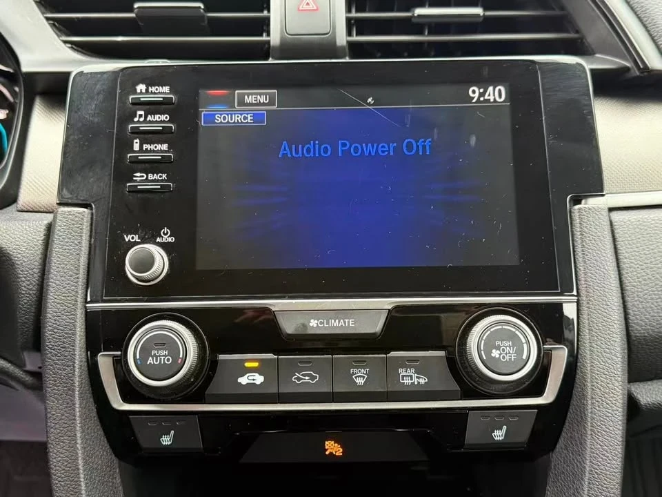 2018 Honda Civic 10th Gen - Image 11 of 14