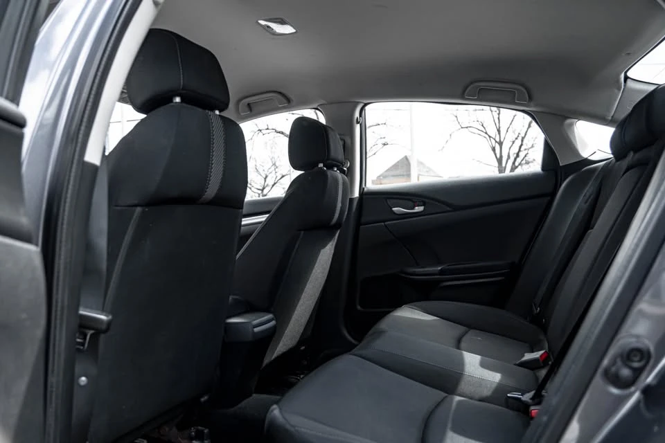 2018 Honda Civic 10th Gen - Image 10 of 17