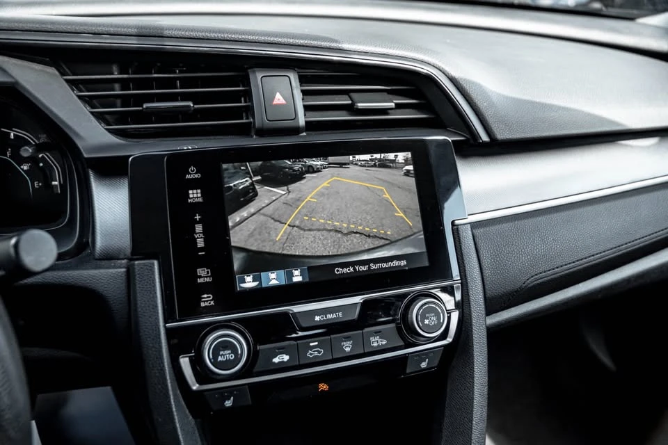 2018 Honda Civic 10th Gen - Image 16 of 17