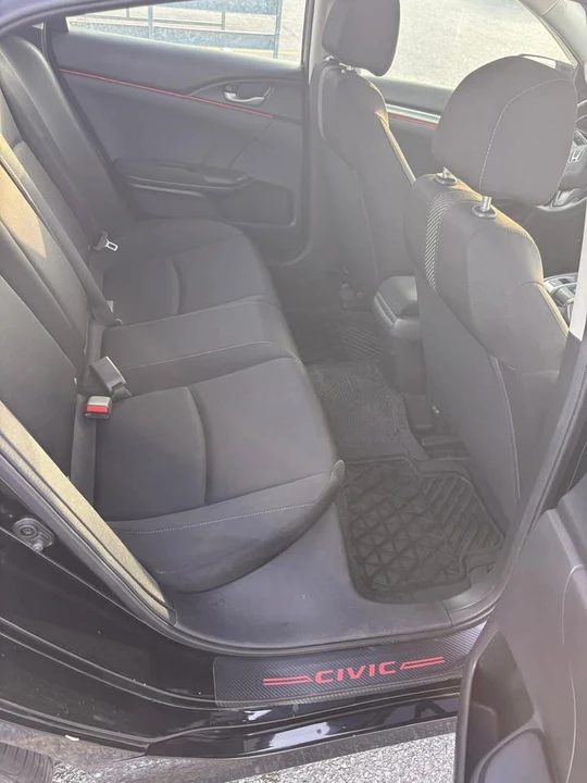 2018 Honda Civic 10th Gen - Image 6 of 7