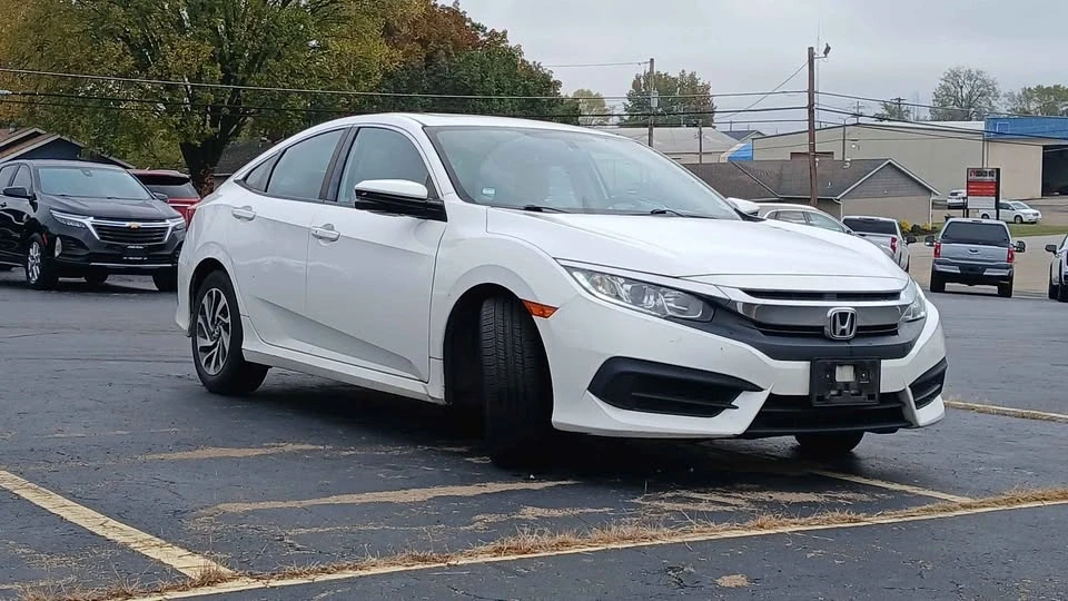 2018 Honda Civic 10th Gen - Image 5 of 5