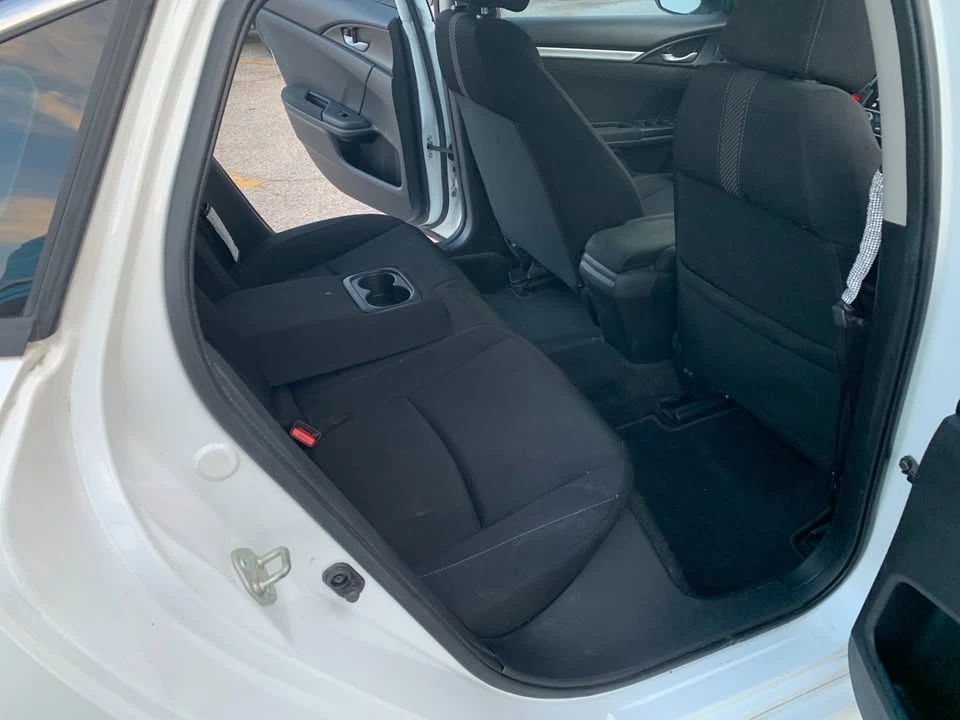 2018 Honda Civic 10th Gen - Image 9 of 18