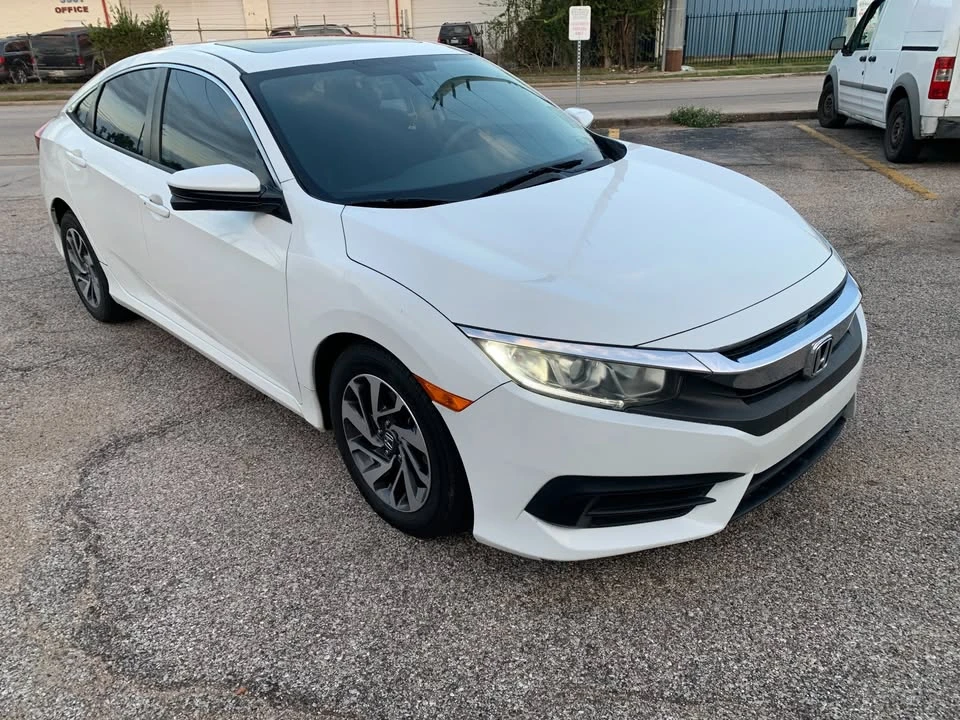 2018 Honda Civic 10th Gen - Image 3 of 18