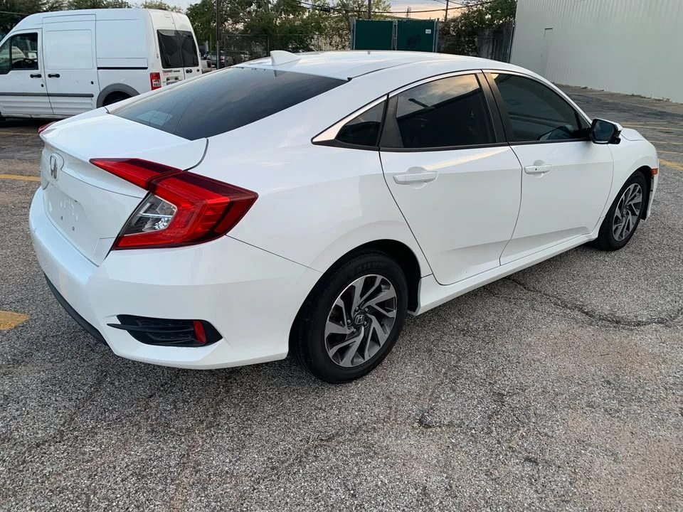 2018 Honda Civic 10th Gen - Image 4 of 18