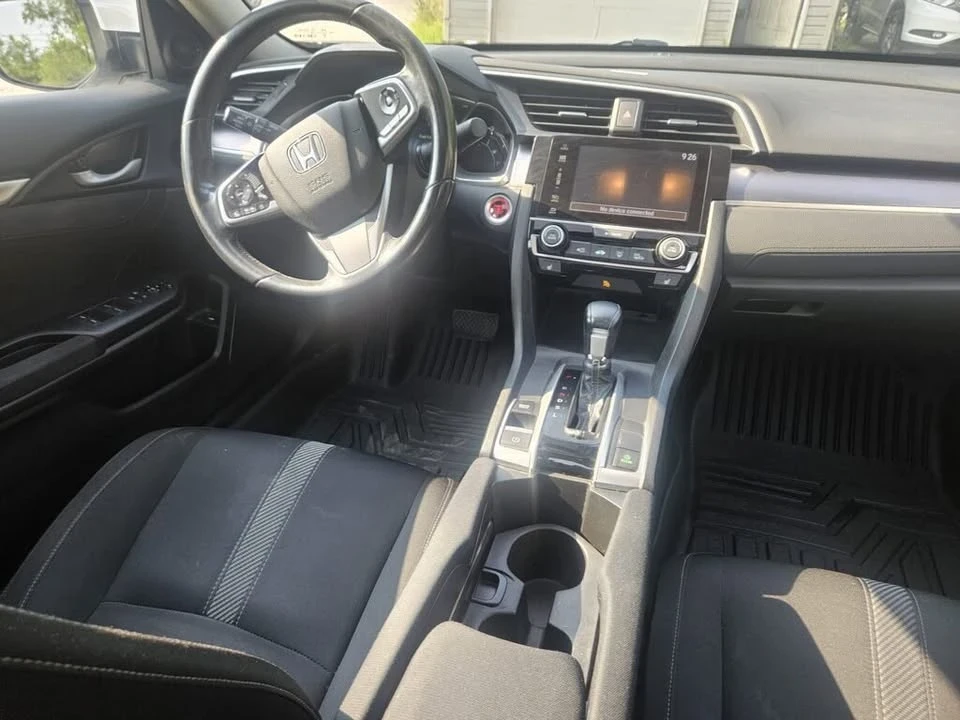 2018 Honda Civic 10th Gen - Image 11 of 20