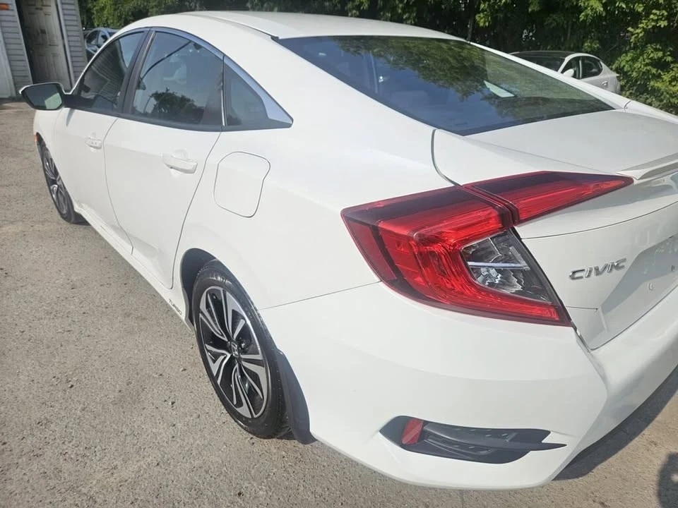 2018 Honda Civic 10th Gen - Image 6 of 20