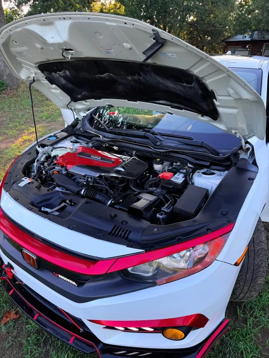 2018 Honda Civic 10th Gen - Image 10 of 20