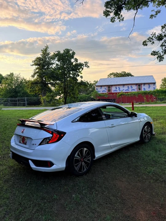 2018 Honda Civic 10th Gen - Image 3 of 20