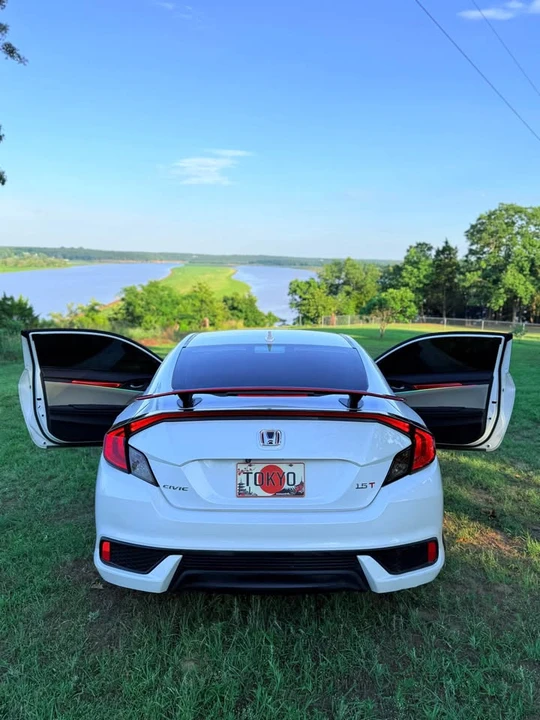 2018 Honda Civic 10th Gen - Image 7 of 20