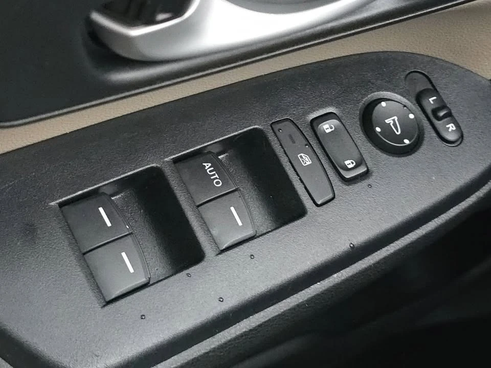 2018 Honda CR-V 5th Gen - Image 14 of 20