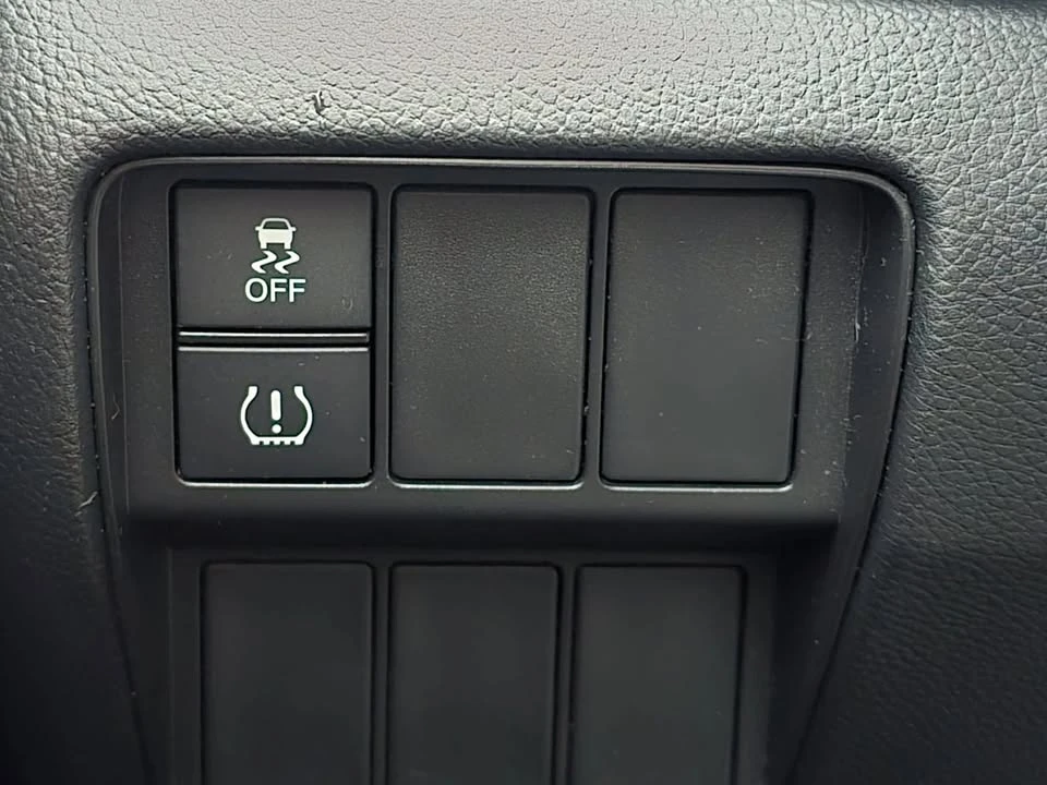 2018 Honda CR-V 5th Gen - Image 15 of 20