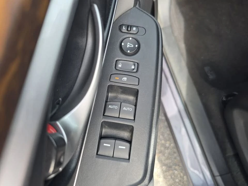 2018 Honda CR-V 5th Gen - Image 14 of 20
