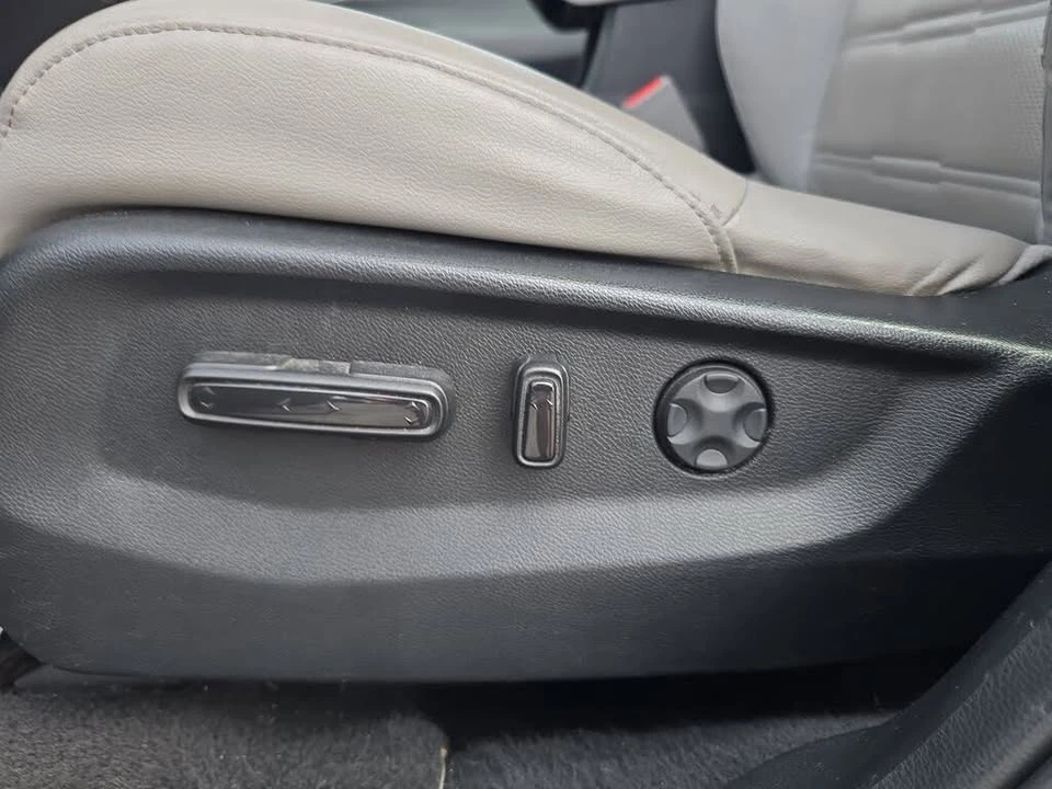 2018 Honda CR-V 5th Gen - Image 16 of 20