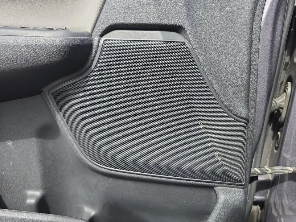 2018 Honda CR-V 5th Gen - Image 15 of 20