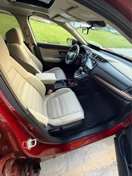 2018 Honda CR-V 5th Gen - Image 10 of 13