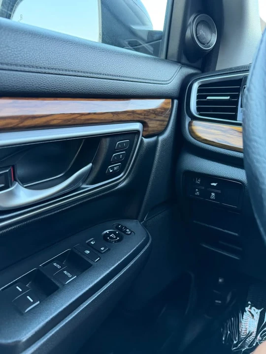 2018 Honda CR-V 5th Gen - Image 8 of 19