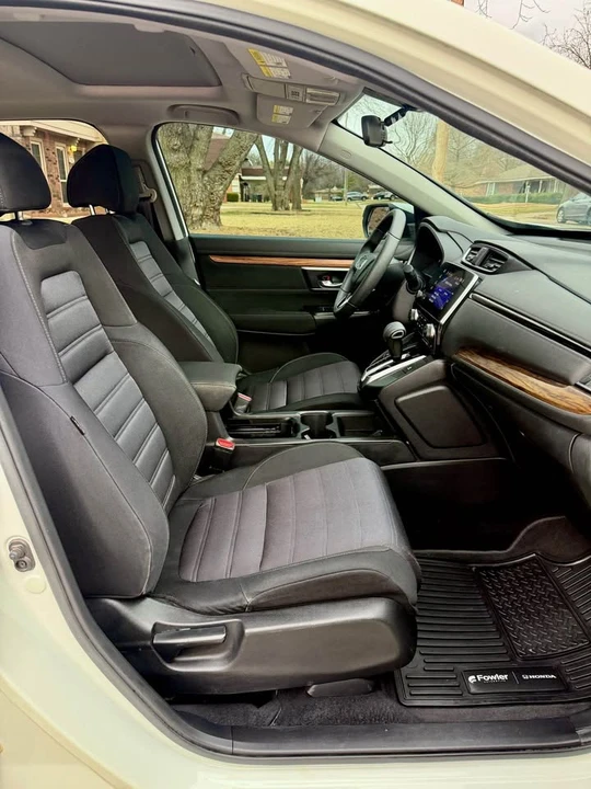 2018 Honda CR-V 5th Gen - Image 10 of 17