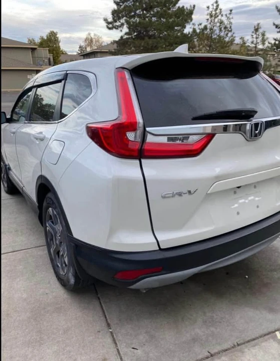 2018 Honda CR-V 5th Gen - Image 2 of 10