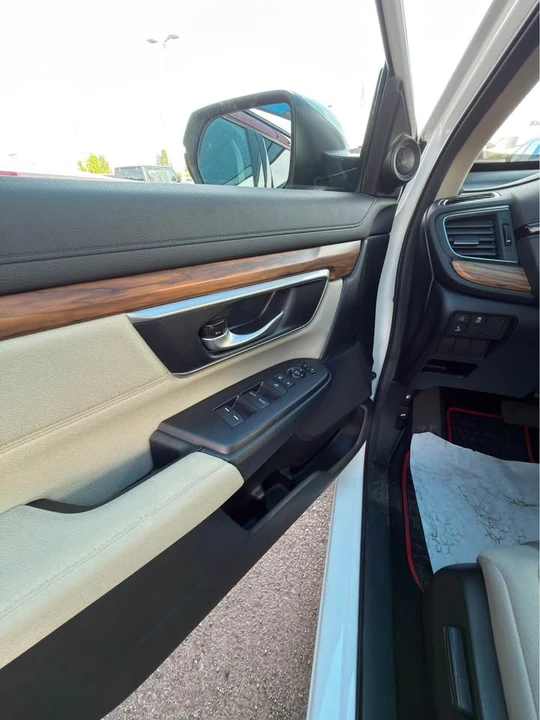 2018 Honda CR-V 5th Gen - Image 13 of 14