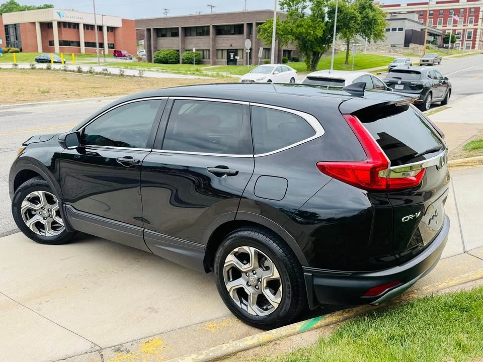2018 Honda CR-V 5th Gen - Image 11 of 18
