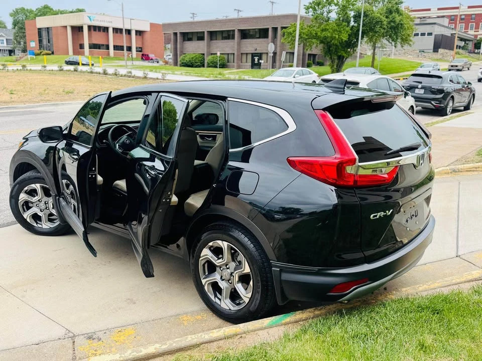 2018 Honda CR-V 5th Gen - Image 3 of 18