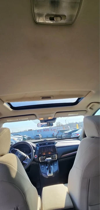 2018 Honda CR-V 5th Gen - Image 11 of 18