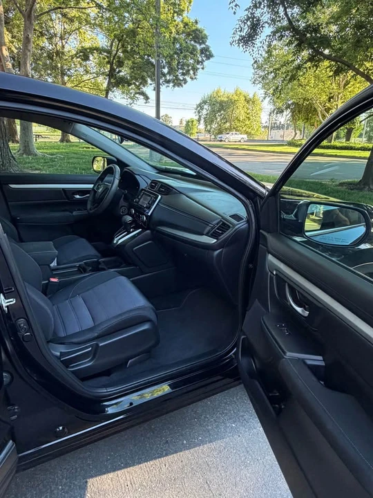 2018 Honda CR-V 5th Gen - Image 9 of 17