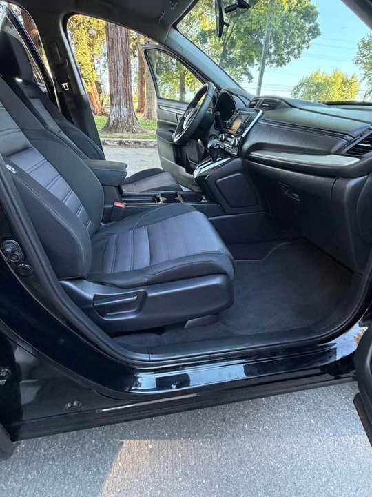 2018 Honda CR-V 5th Gen - Image 11 of 17