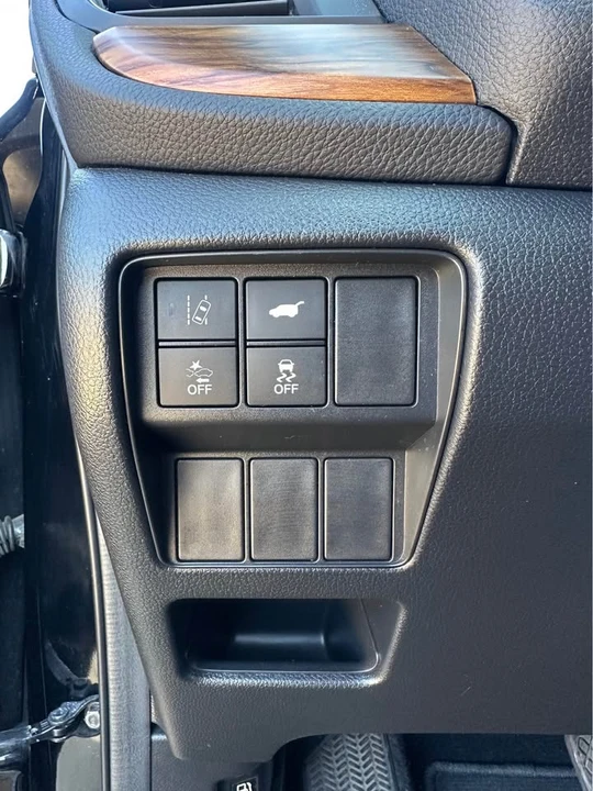 2018 Honda CR-V 5th Gen - Image 17 of 19