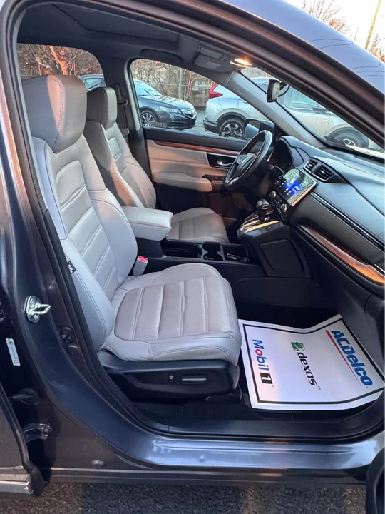 2018 Honda CR-V 5th Gen - Image 11 of 17