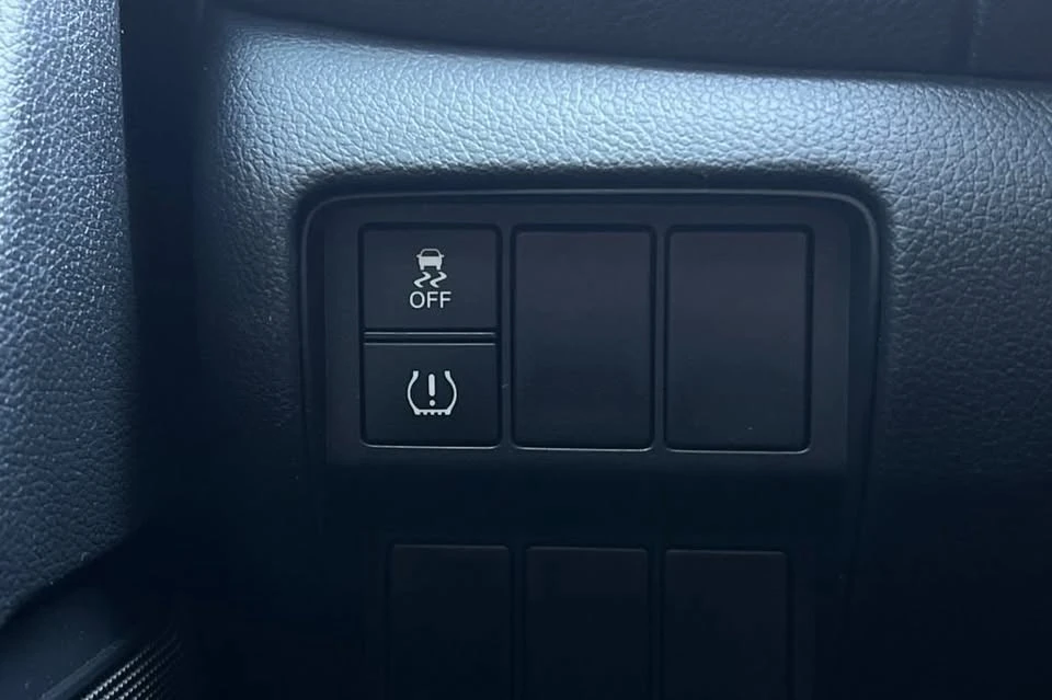 2018 Honda CR-V 5th Gen - Image 17 of 19