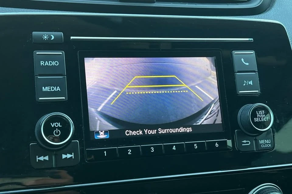 2018 Honda CR-V 5th Gen - Image 13 of 19