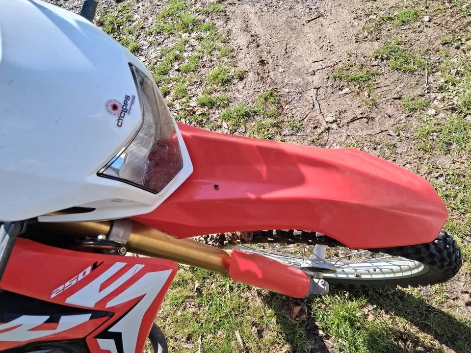 2018 Honda CRF - Image 6 of 8