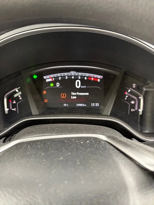 2018 Honda CR-V 5th Gen - Image 5 of 10