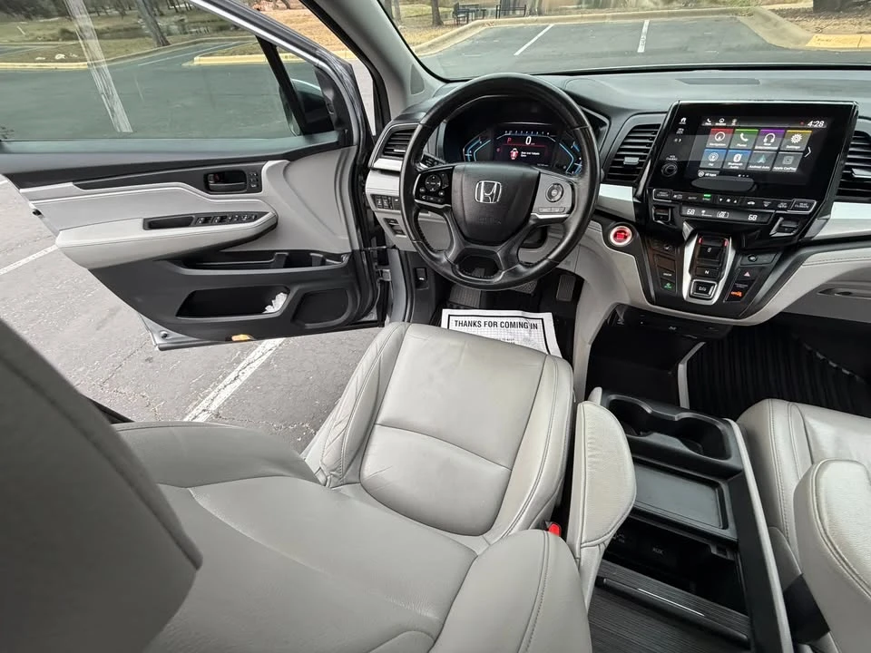 2018 Honda Odyssey - Image 11 of 20