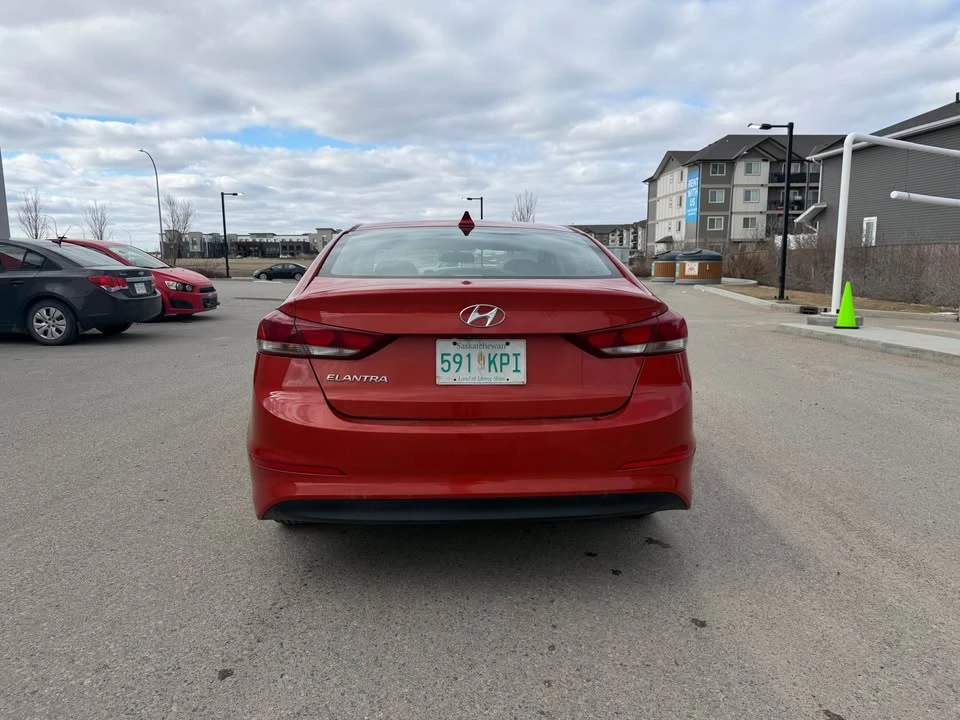2018 Hyundai Elantra - Image 5 of 13