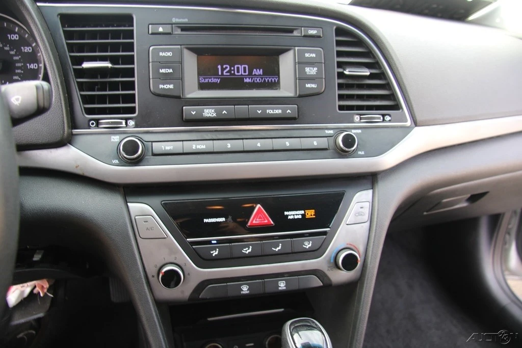 2018 Hyundai Elantra - Image 16 of 21