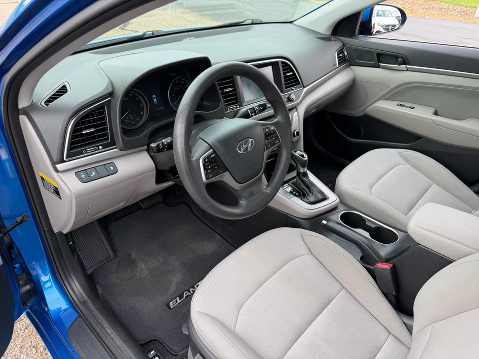 2018 Hyundai Elantra - Image 10 of 27