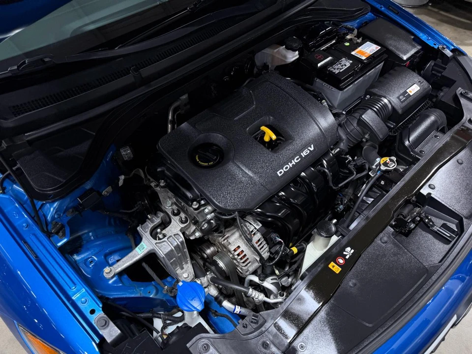 2018 Hyundai Elantra - Image 7 of 27