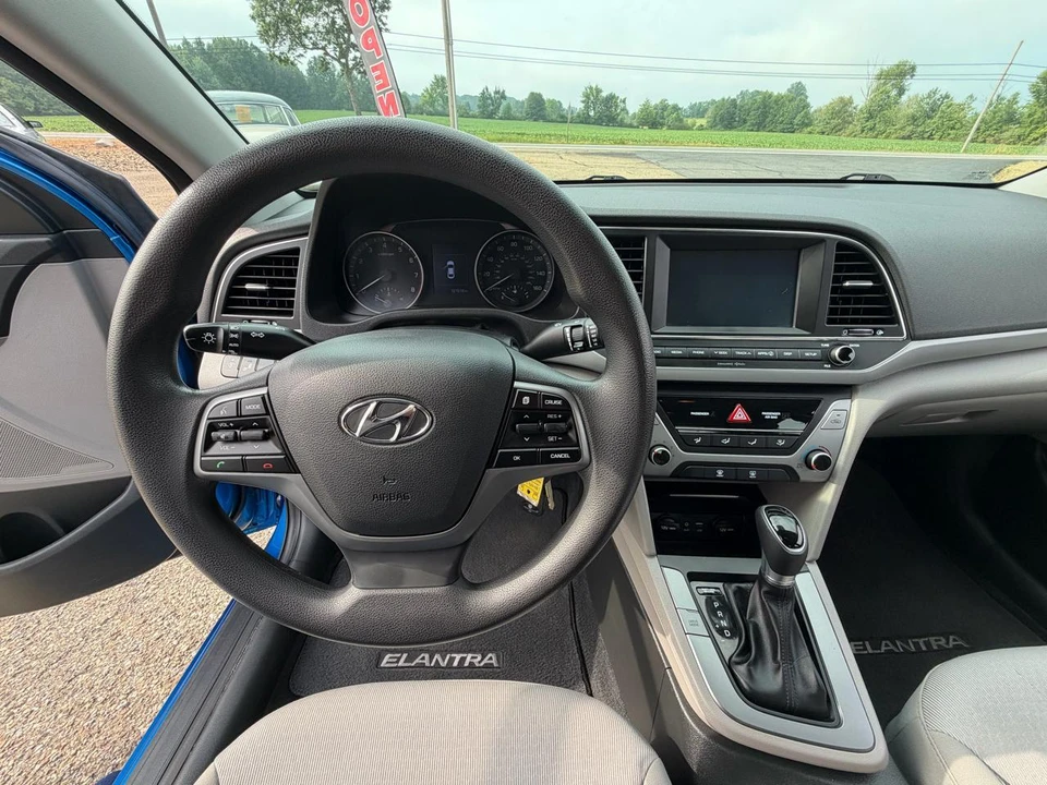 2018 Hyundai Elantra - Image 11 of 27