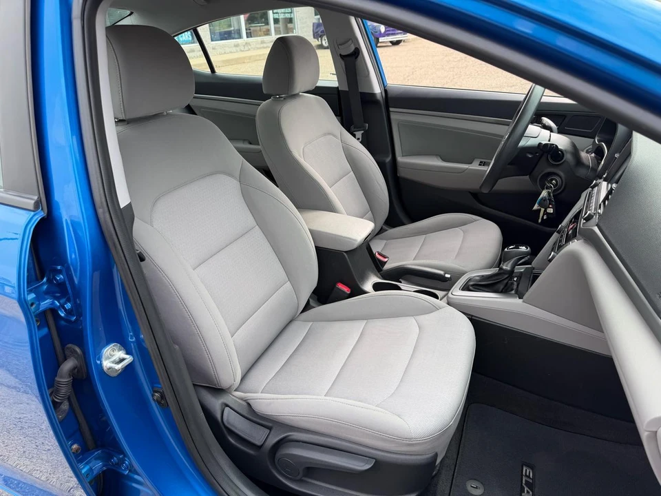 2018 Hyundai Elantra - Image 23 of 27