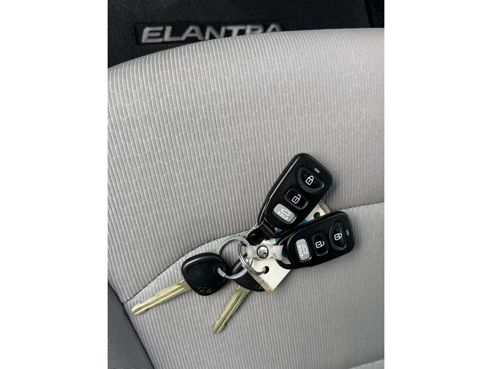 2018 Hyundai Elantra - Image 27 of 27