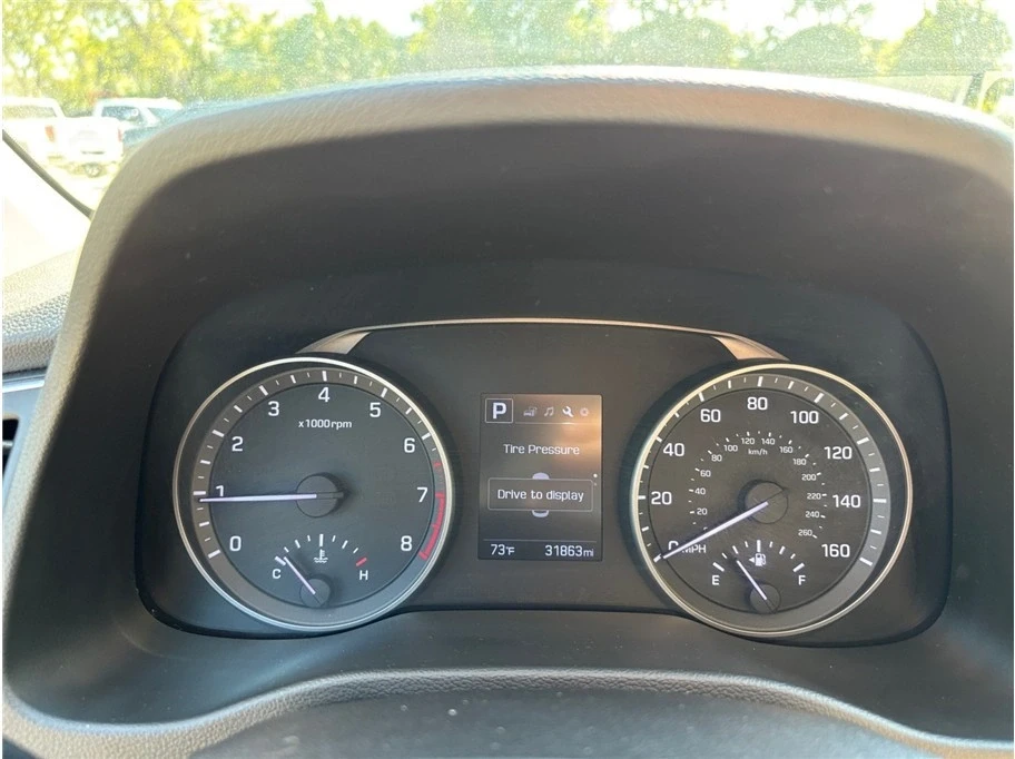2018 Hyundai Elantra - Image 19 of 21
