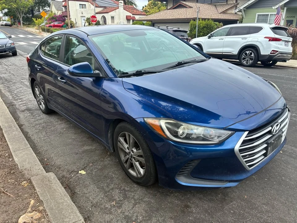 2018 Hyundai Elantra - Image 3 of 10