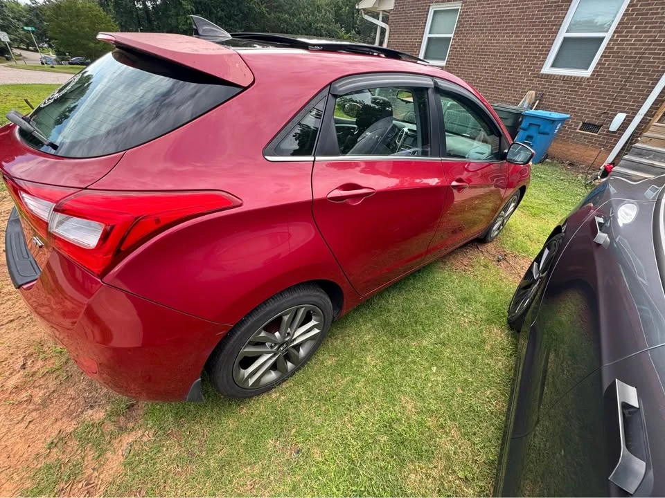 2018 Hyundai Elantra - Image 5 of 8